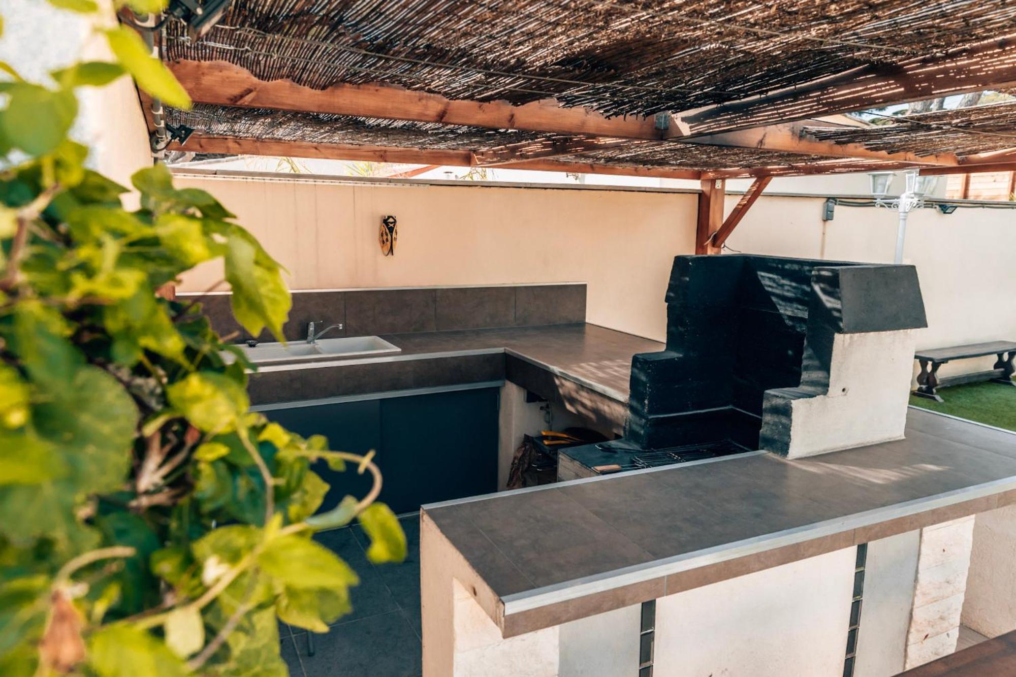 Reve D'Azur, 2 Chambres, Maison Julia En Bord De Mer A La Nartelle, Piscine Partagee, Parking & Terrasse Bbq, Wifi Et Draps Inclus Plage A Pied 생트막시메 외부 사진