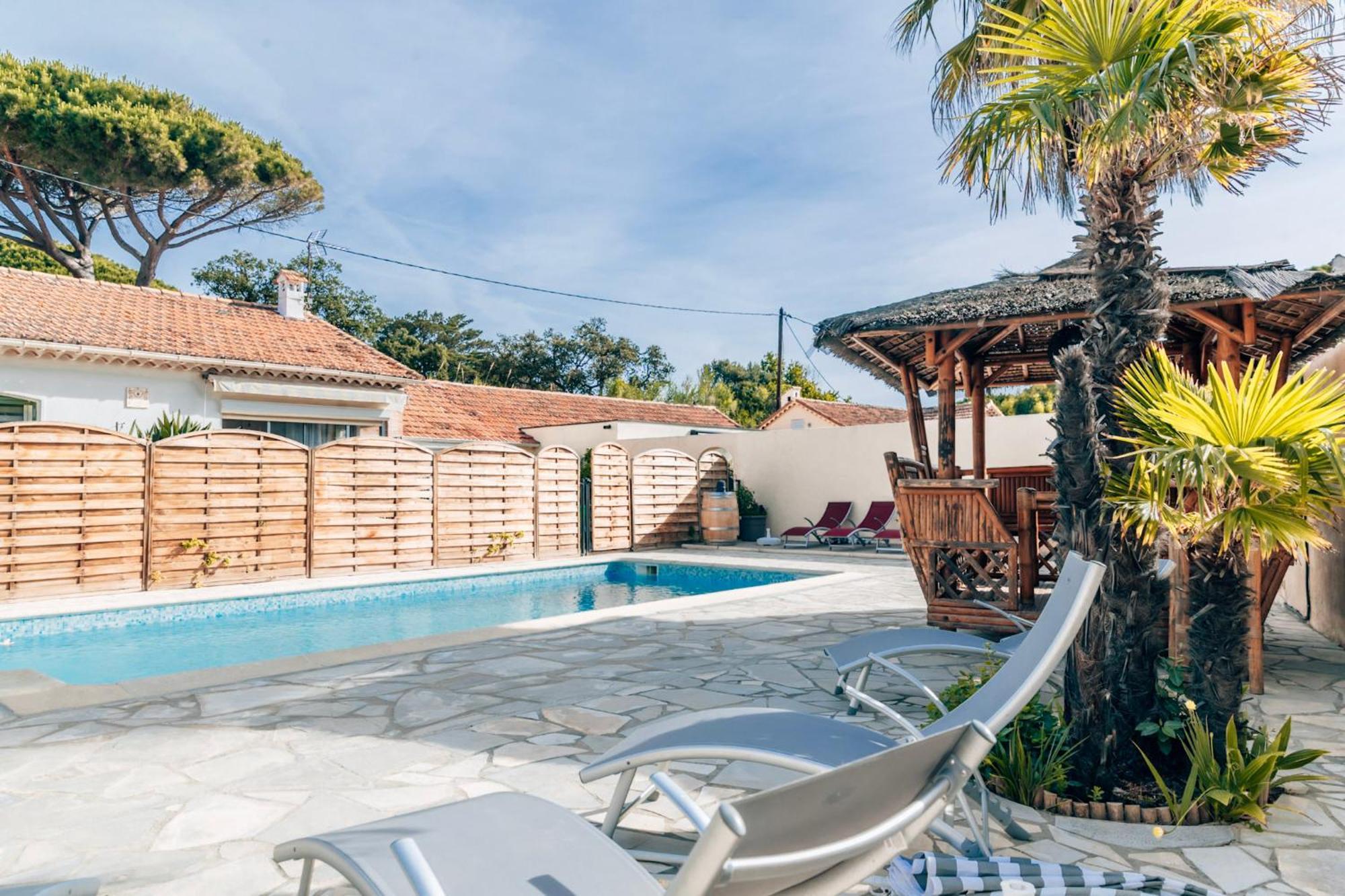 Reve D'Azur, 2 Chambres, Maison Julia En Bord De Mer A La Nartelle, Piscine Partagee, Parking & Terrasse Bbq, Wifi Et Draps Inclus Plage A Pied 생트막시메 외부 사진