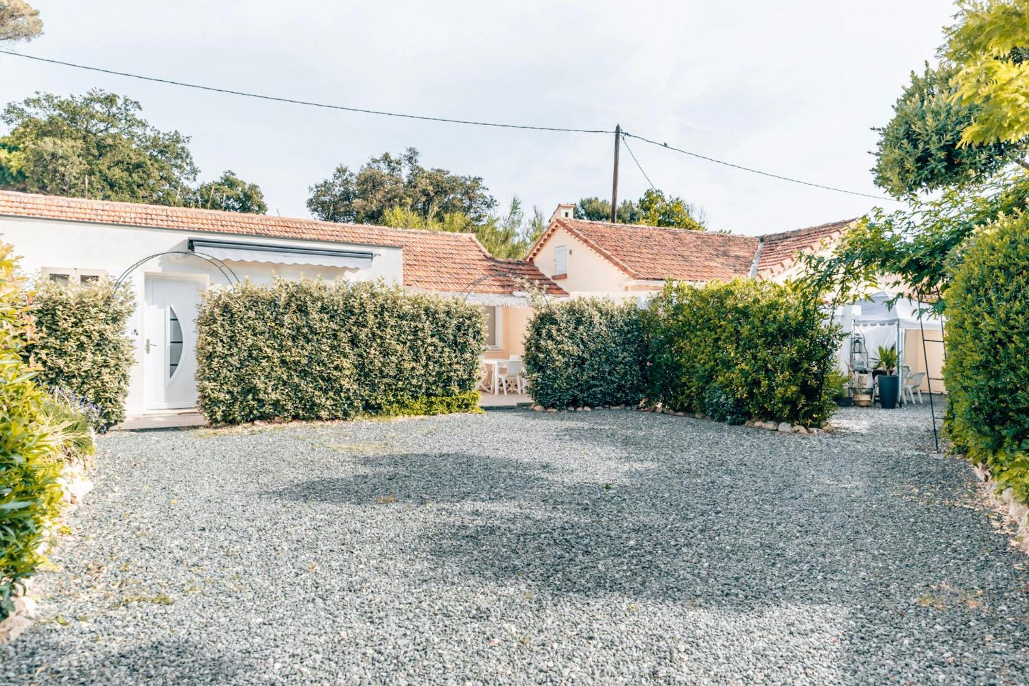 Reve D'Azur, 2 Chambres, Maison Julia En Bord De Mer A La Nartelle, Piscine Partagee, Parking & Terrasse Bbq, Wifi Et Draps Inclus Plage A Pied 생트막시메 외부 사진