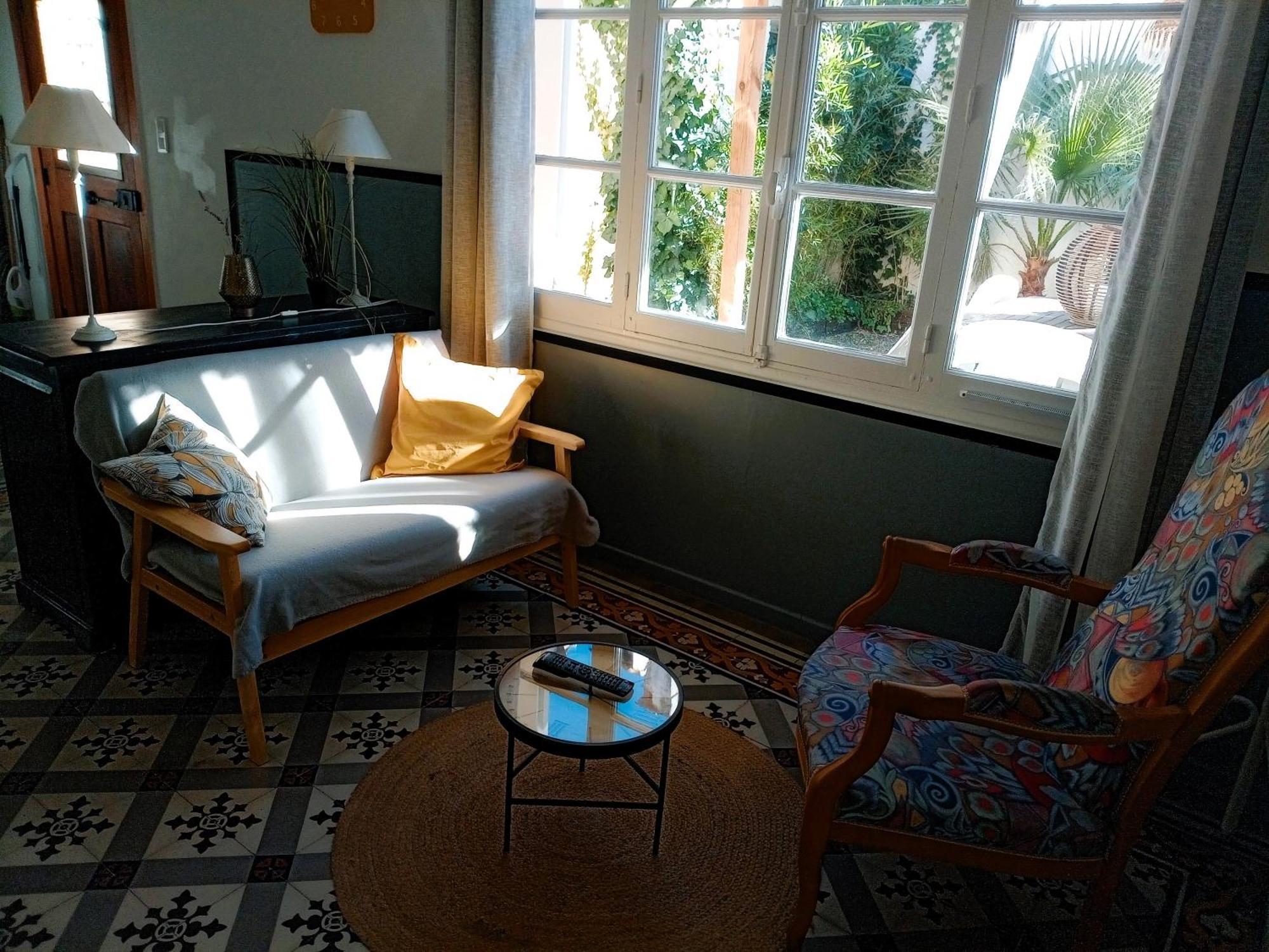 Reve D'Azur, 2 Chambres, Maison Julia En Bord De Mer A La Nartelle, Piscine Partagee, Parking & Terrasse Bbq, Wifi Et Draps Inclus Plage A Pied 생트막시메 외부 사진